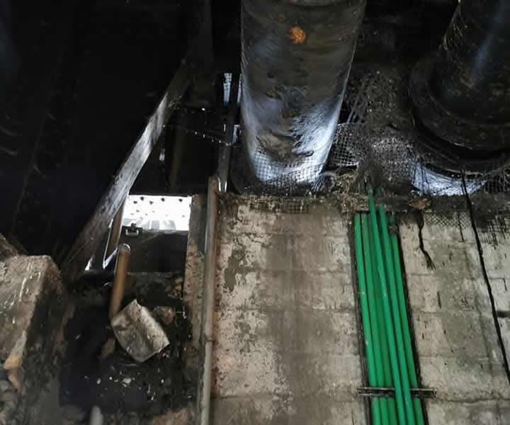 Pipework and structural openings inside the Tyne Bridge North Tower